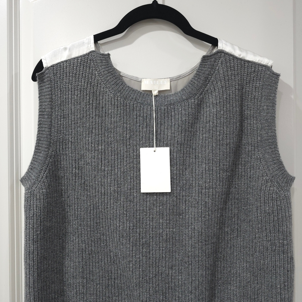 CLU Mixed Media Gray Silver Sleeveless Lambswool Knit Top with 100% Silk Details - Picture 3 of 14